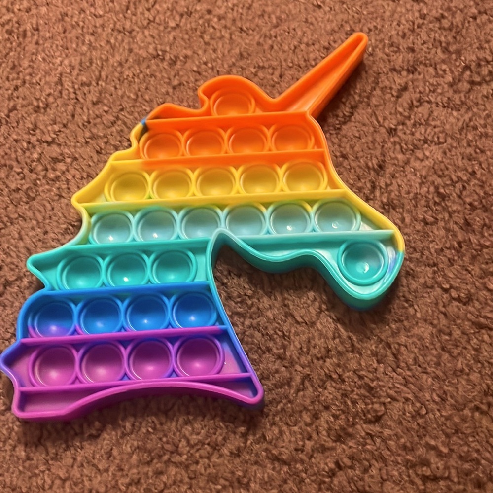 Unicorn pop it multi color!!☺️☺️😊